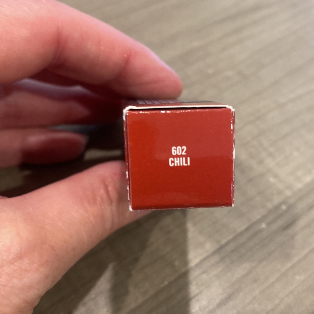 MAC Cosmetics Chili Matte Lipstick .10 oz - Picture 3 of 3